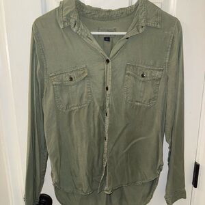 Universal Thread Sage Green Shirt